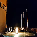 דירה Windmill Rooftop Panoramic Oceanview By Becherish אלבופיירה