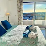 公寓 Windmill Rooftop Panoramic Oceanview By Becherish *